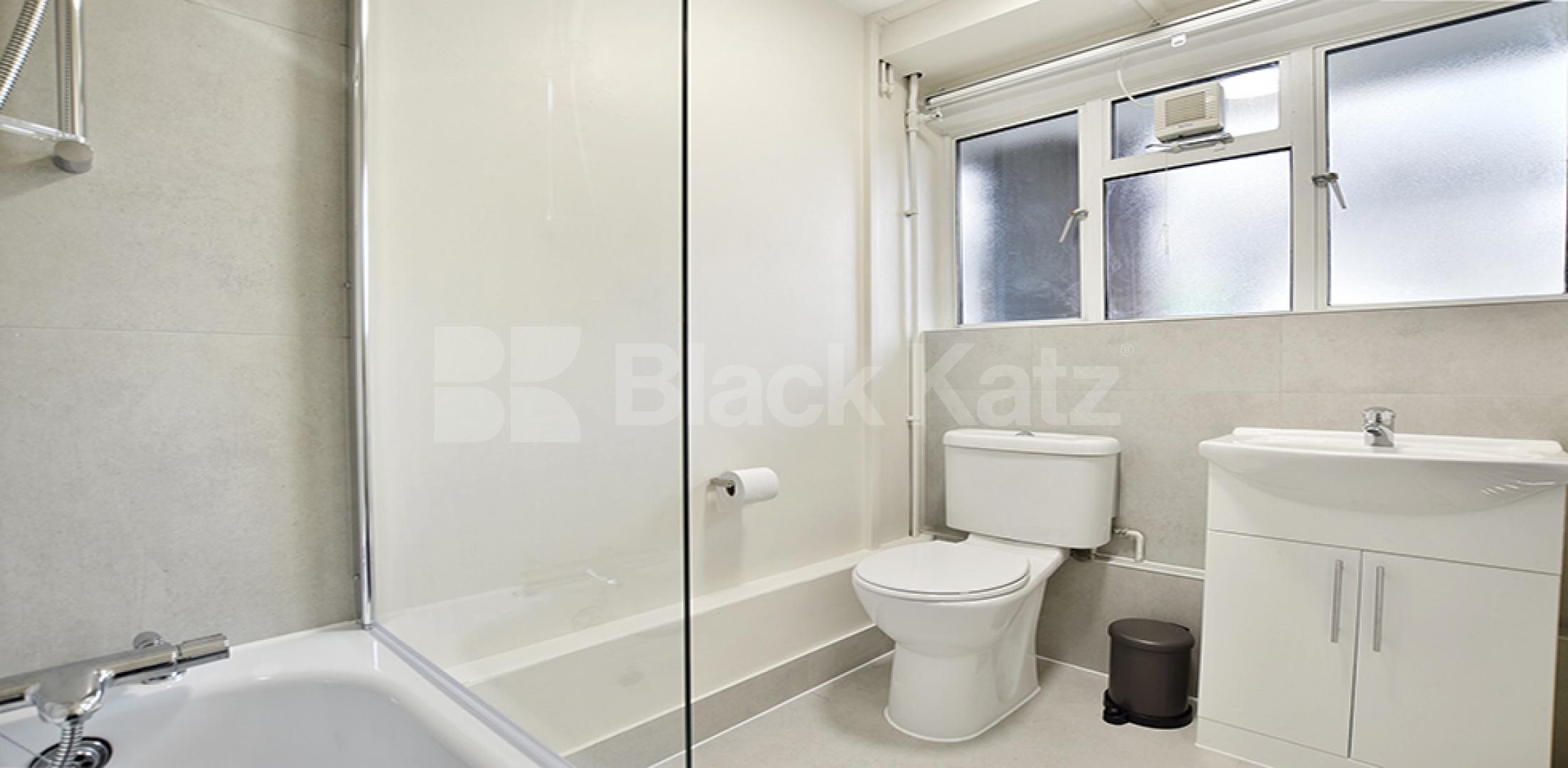 Fantastic recently refurbished studio in Camden Square  Stratford Villas, Camden